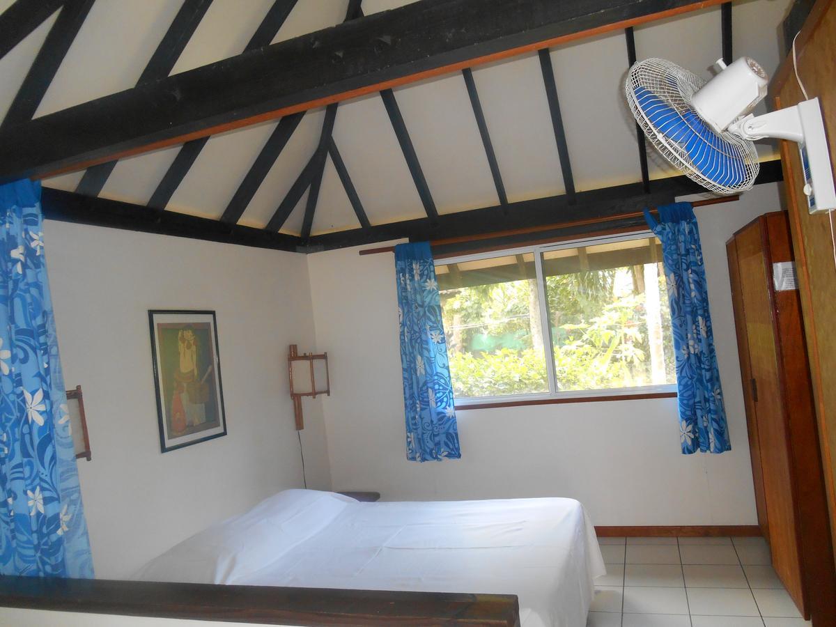Bungalows Tipaniers Iti Hotel Vaianae ภายนอก รูปภาพ